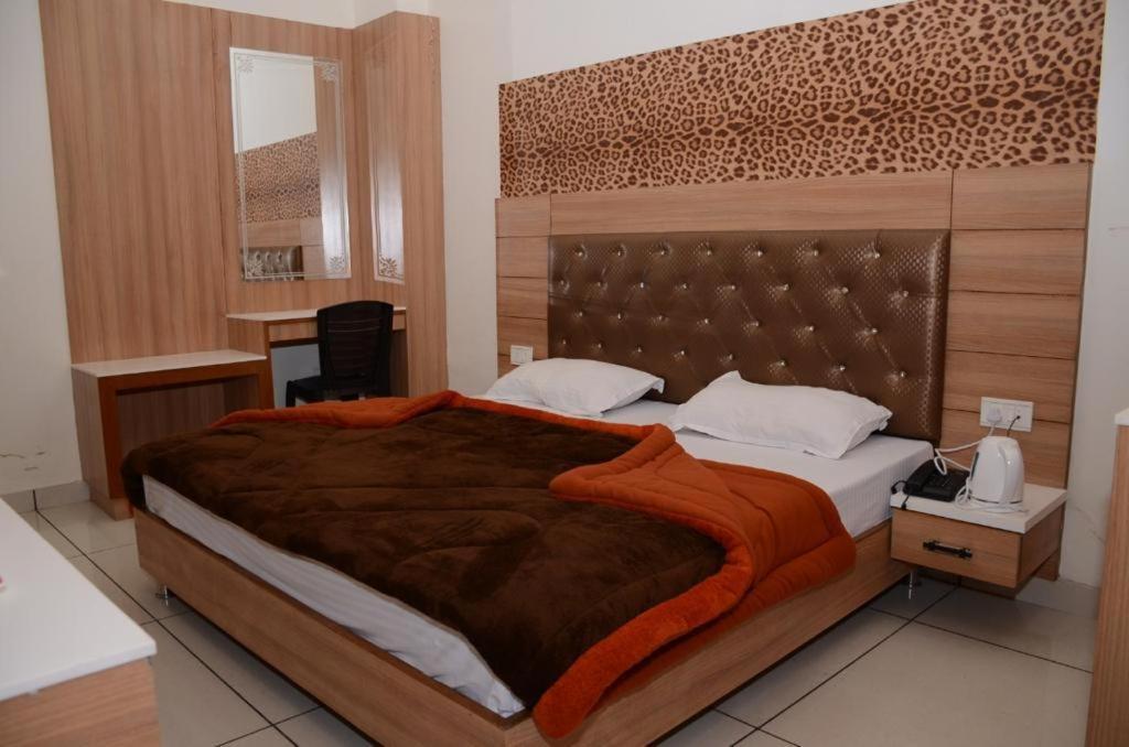 Hotel Robin Inn Amritsar Exterior foto