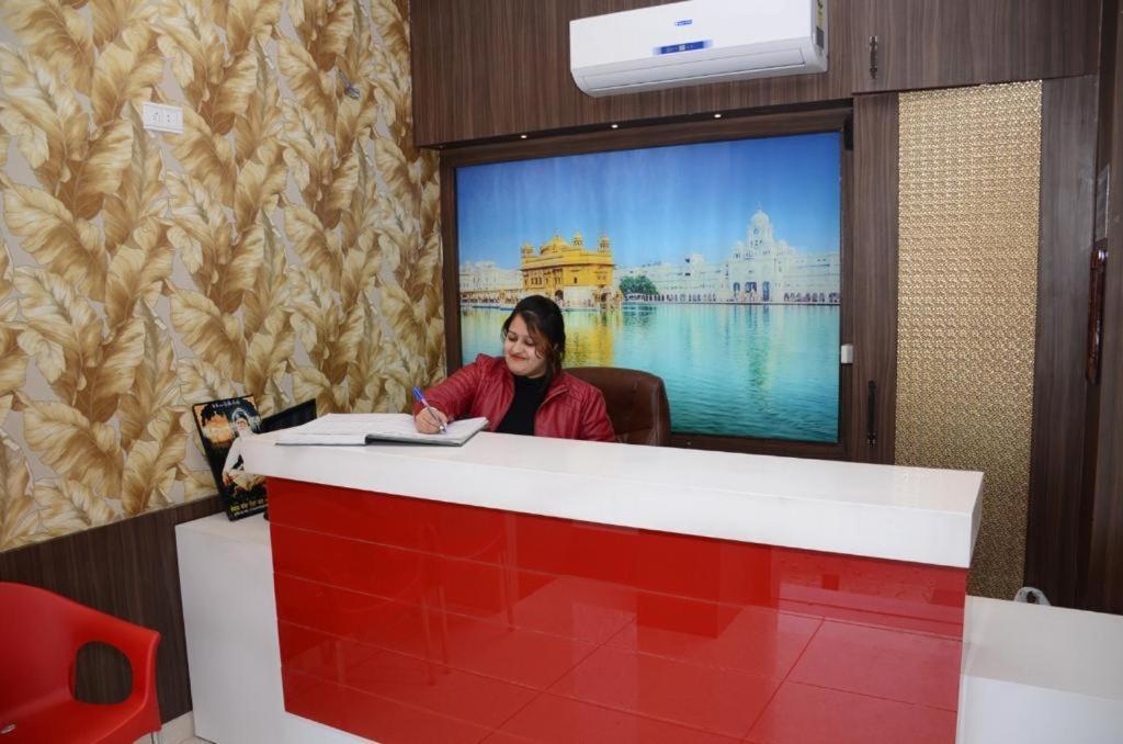 Hotel Robin Inn Amritsar Exterior foto