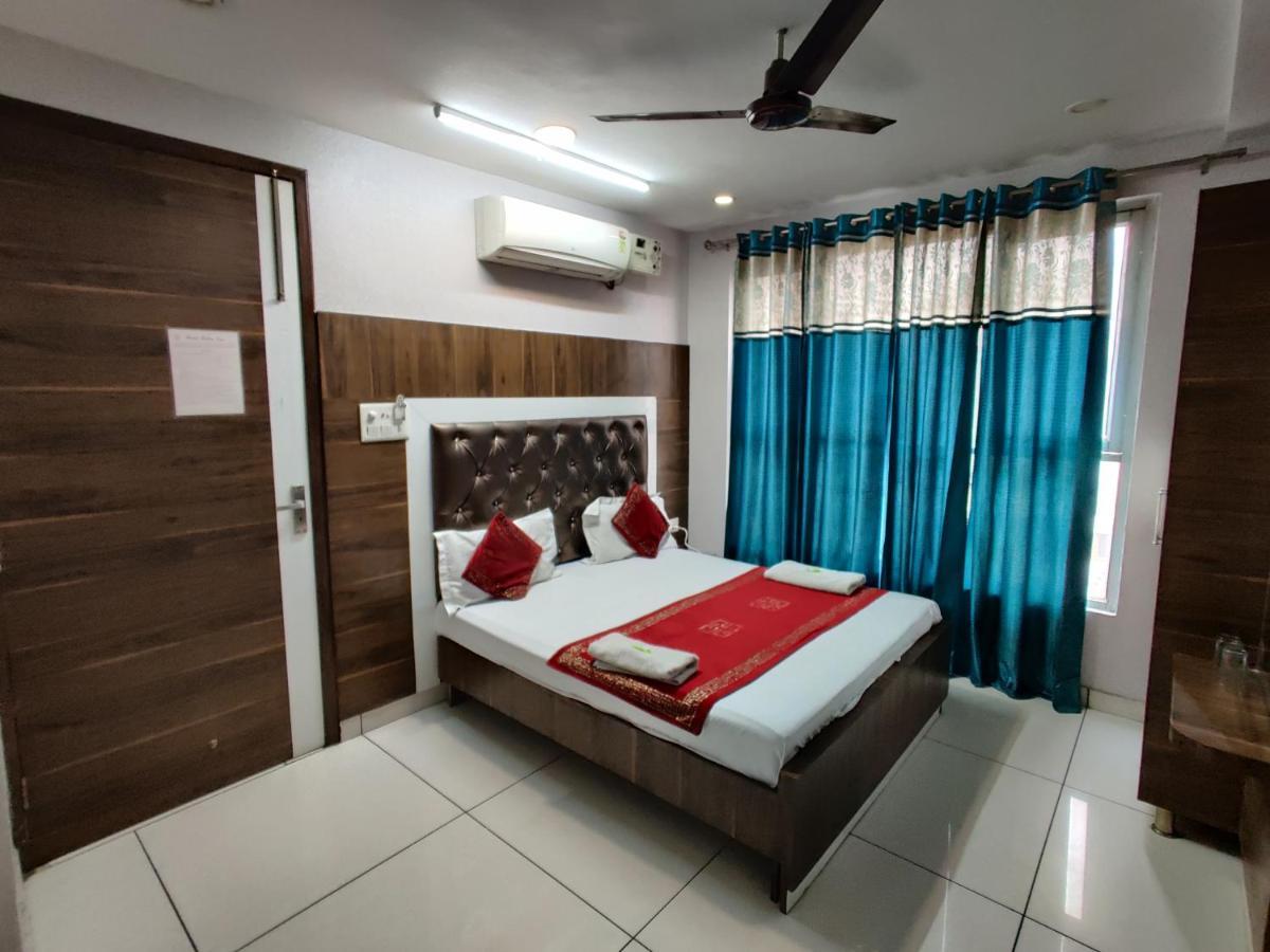 Hotel Robin Inn Amritsar Exterior foto