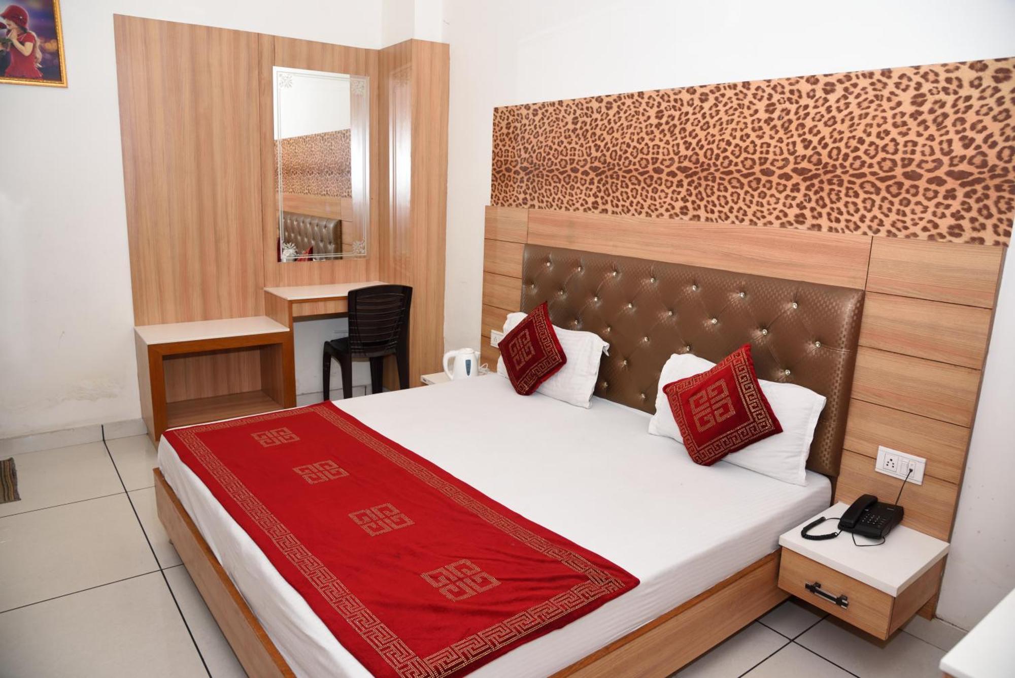 Hotel Robin Inn Amritsar Exterior foto