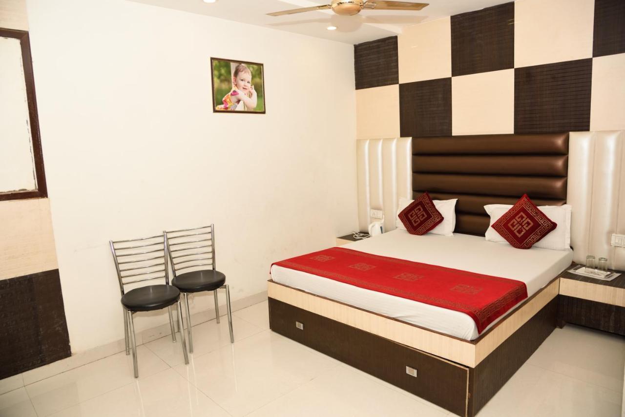 Hotel Robin Inn Amritsar Exterior foto
